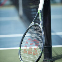 Raqueta de tenis Wilson Tour Slam para adultos, con tecnología Volcanic Frame para mayor potencia y estabilidad