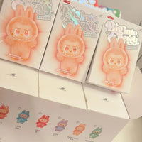 POP MART The Monsters Big Into Energy - Peluche de Vinilo Caja Ciega (Labubu)