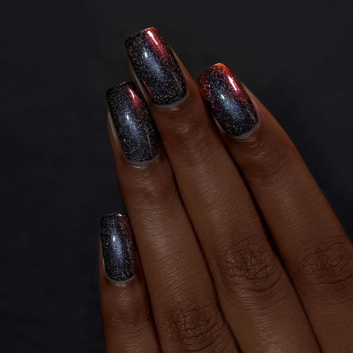 ILNP Eclipse (H) - Black to Red Holographic Ultra Chrome Nail Polish