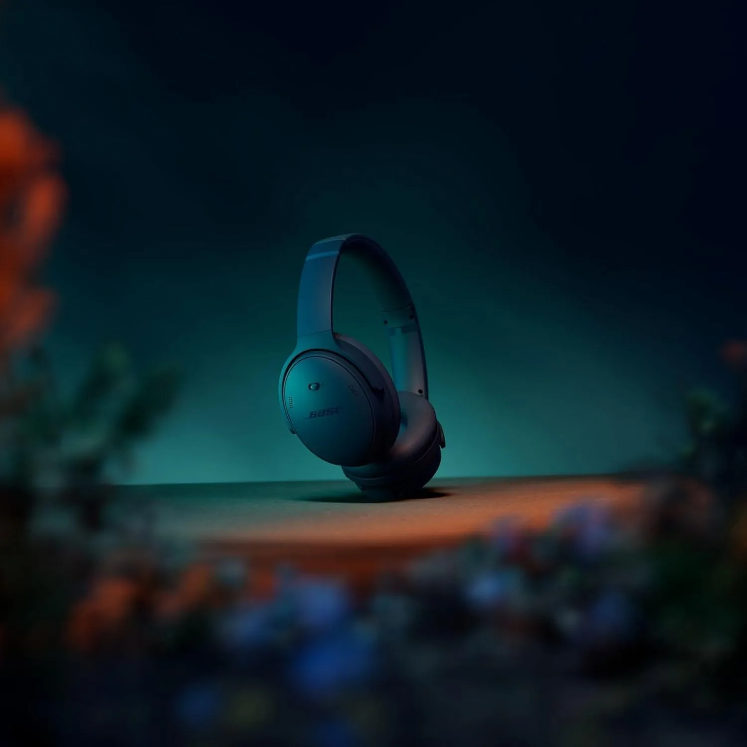 Bose QuietComfort Headphones Bundle with Fast Charger - Wireless Bluetooth Over-Ear Noise Cancelling Headphones with Mic, USB-C Charging, Deep Bass, Up to 24 Hours Playtime (Twilight Blue)