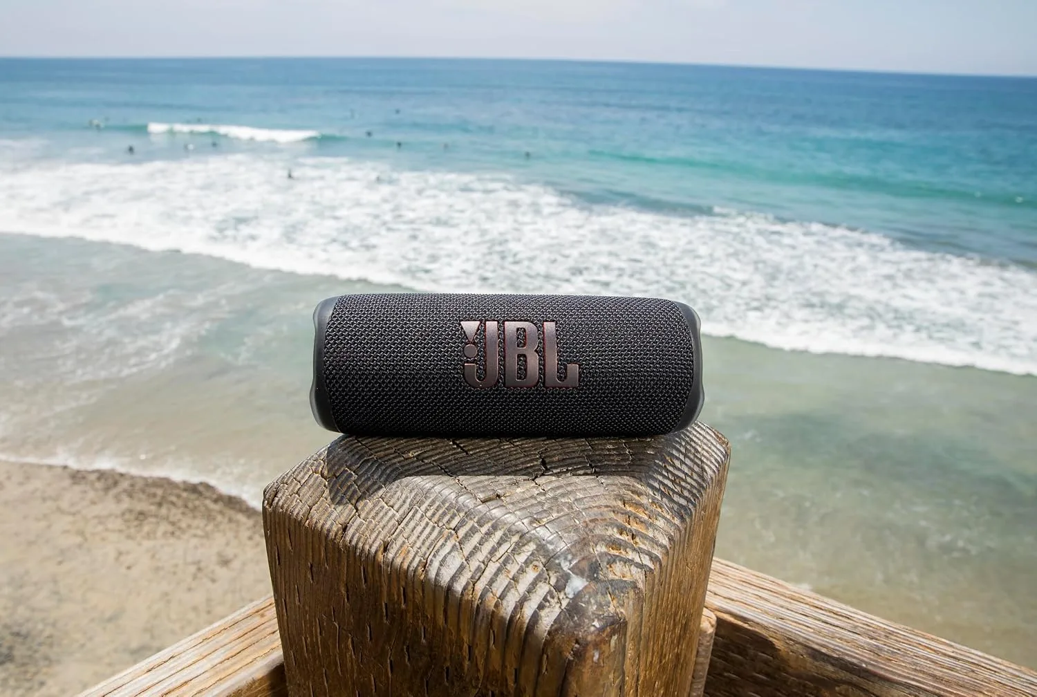JBL Flip 6 - Portable Waterproof Speaker - Black