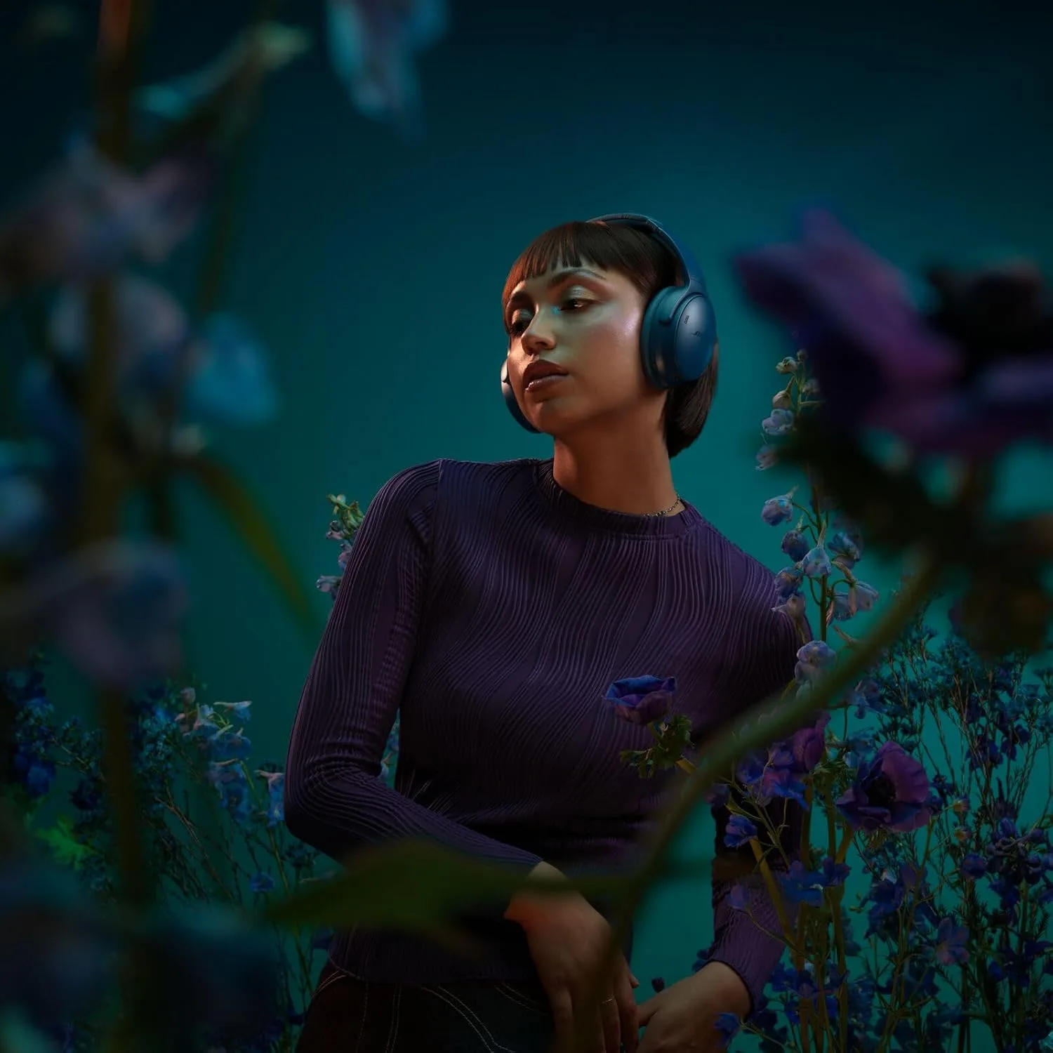 Bose QuietComfort Headphones - Wireless Bluetooth Headphones, Active Over Ear Noise Cancelling and Mic, USB-C Charging, Deep Bass, Up to 24 Hours of Playtime, Twilight Blue - Limited Edition Color