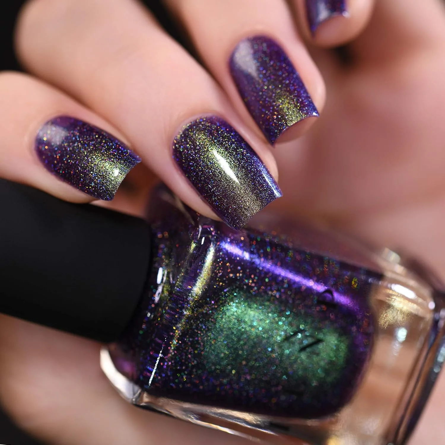 ILNP Bundled Up - Green to Blue Holographic Duochrome Nail Polish, Chip Resistant, 7-Free, Non-Toxic, Vegan, Cruelty Free, 12ml