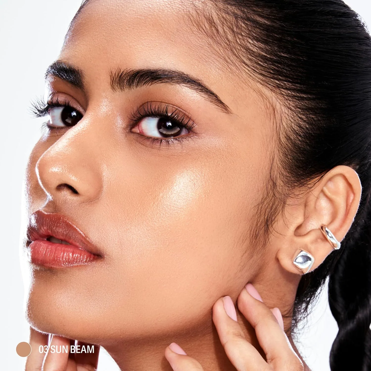 Sacheu Liquid Glow STAY-N Highlighter, Illuminator & Bronzer, Sun Beam