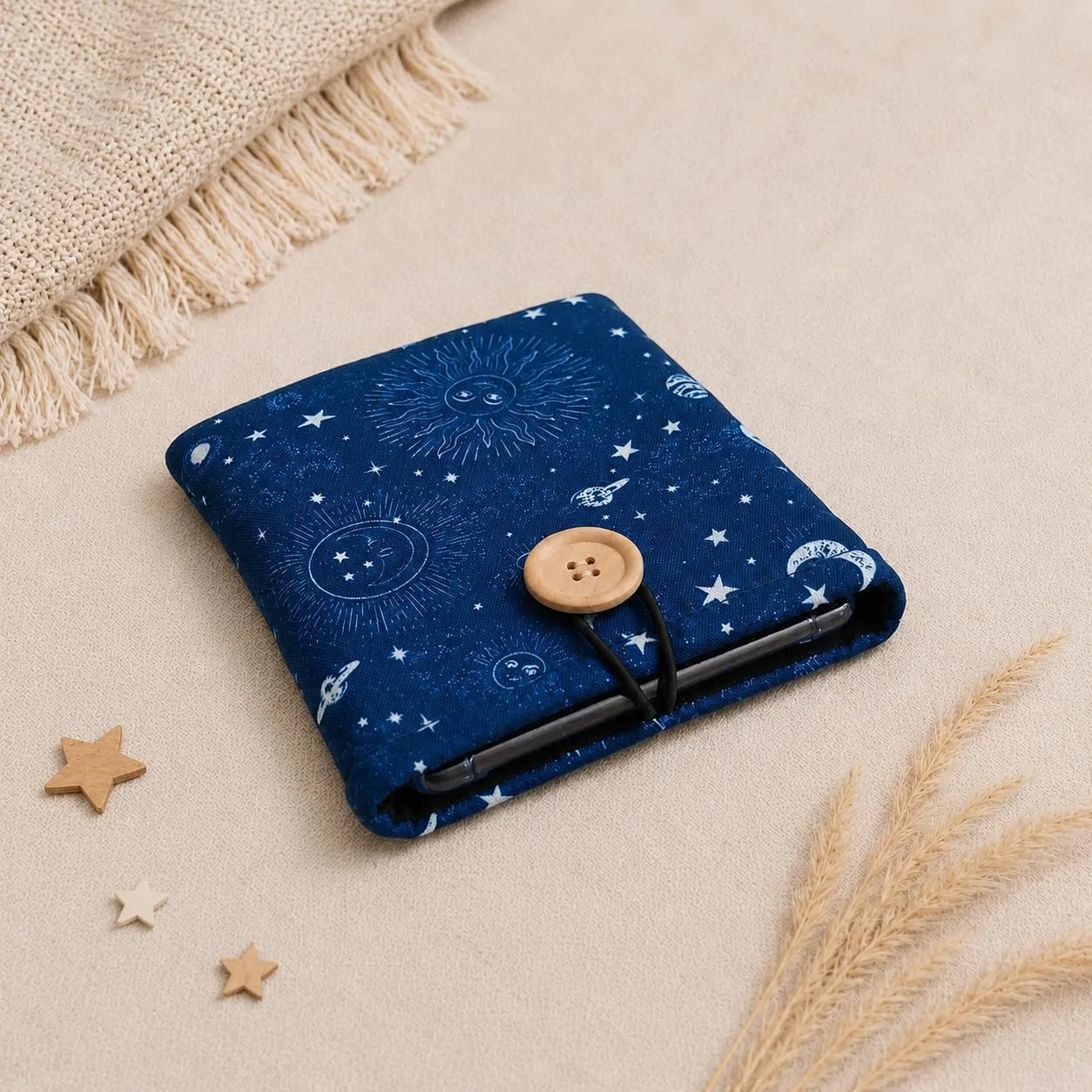 E-Reader Sleeve - Compatible with Kindle Paperwhite/Basic (6''), Paperwhite (6.8'') & (7''), Kobo Clara - Linen and Cotton Padded E-Reader Cover (Celestial)