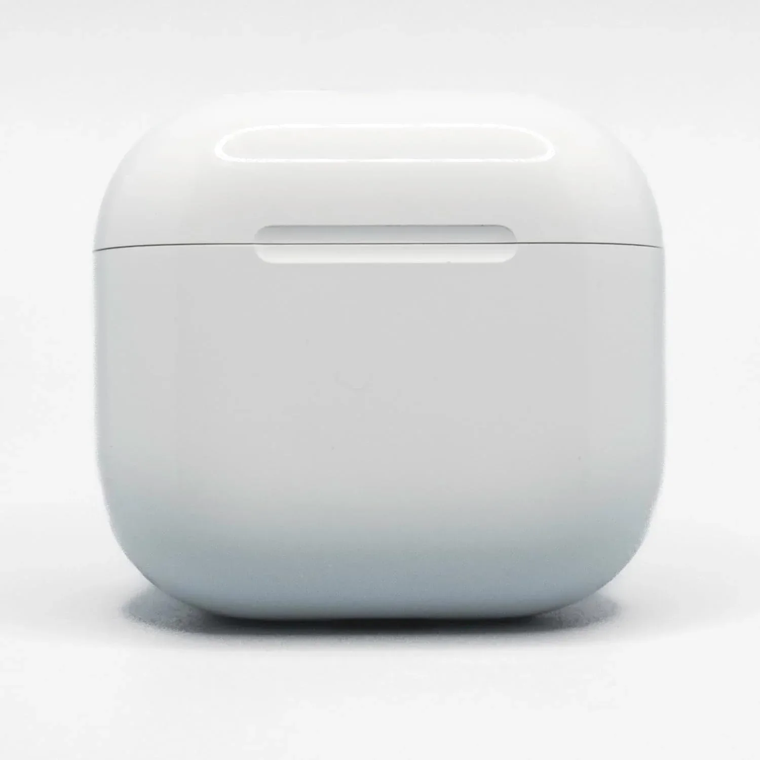 Apple AirPods 4 (ANC) - Replacement Charging Case (A3059) - White (Renewed)