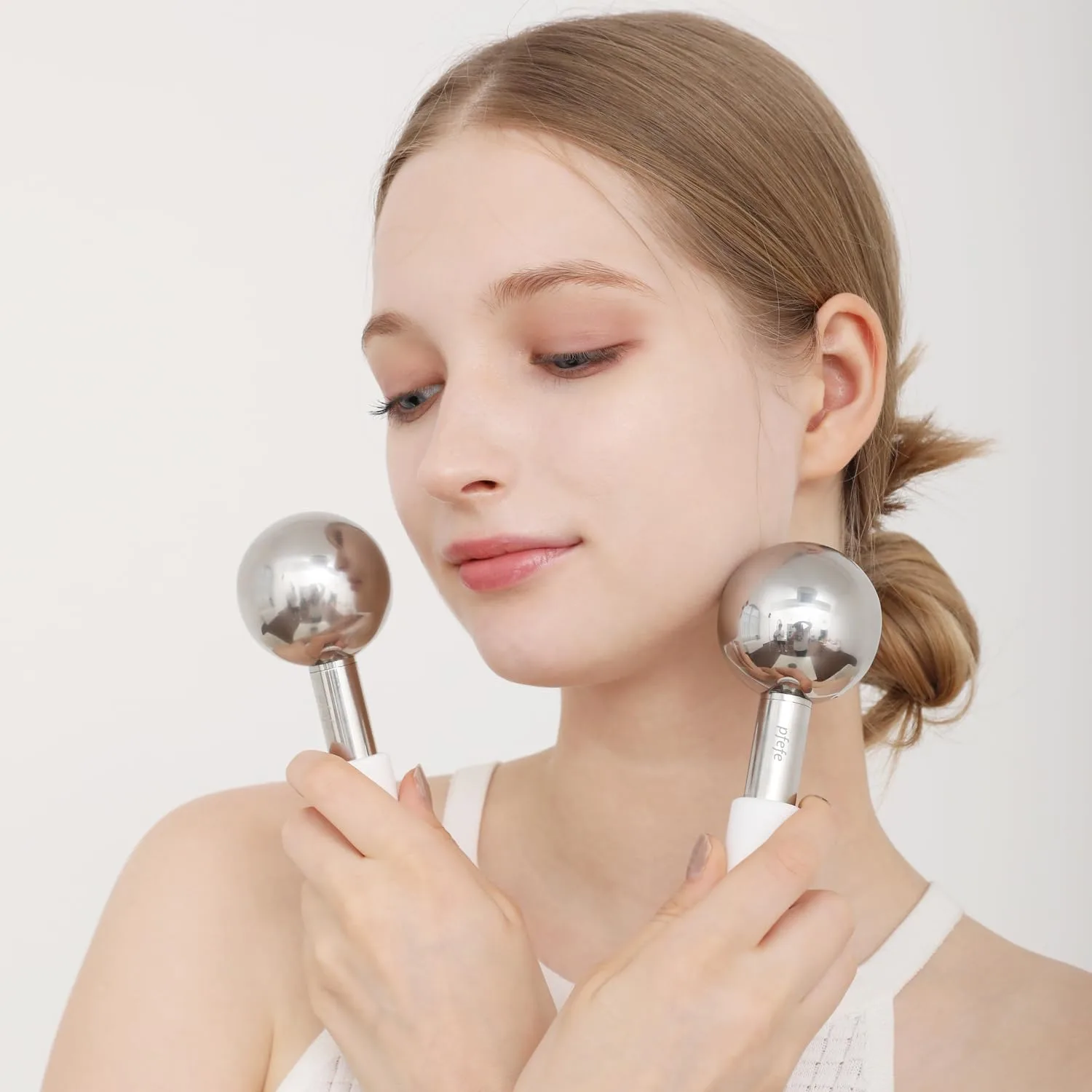 360 Rotating Ice Globes for Face Eyes, Facials Cold Roller for Puffy Eyes
