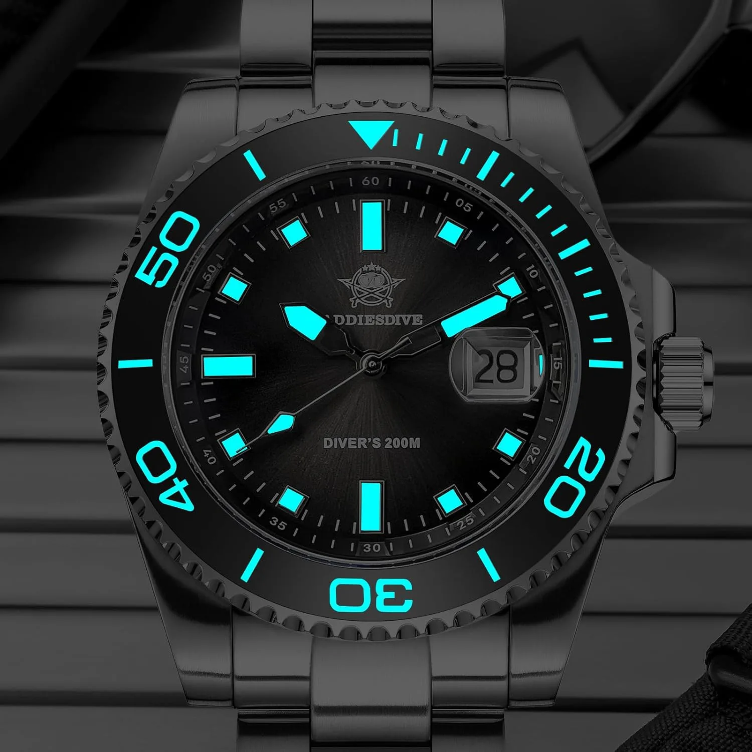 ADDIESDIVE 41 MM Mens Dive Watch Quartz Movement Watches for Men Easy to Read Dial 200 M Waterproof BGW9 Luminous Analog Orange/Red/Green/Black Gradient Dial