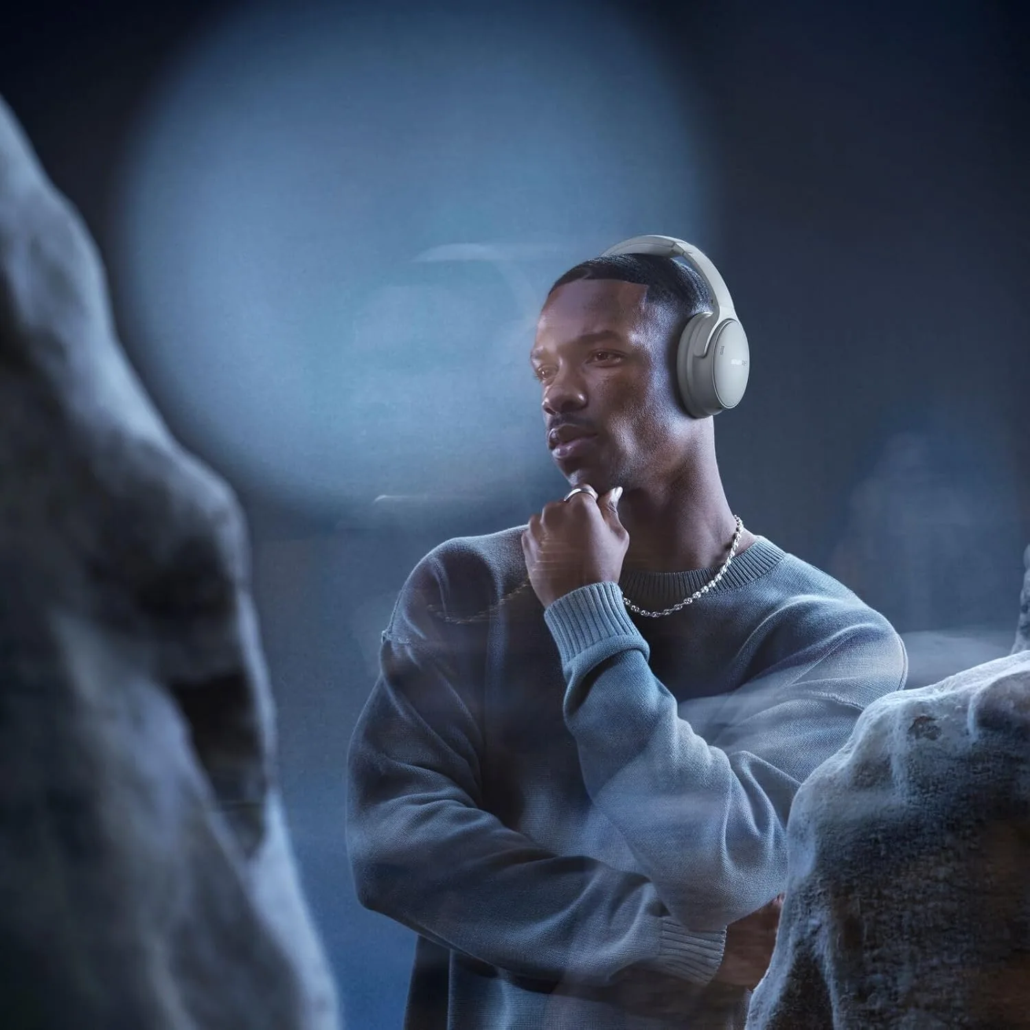 Bose QuietComfort Headphones Bundle with Fast Charger - Wireless Bluetooth Over-Ear Noise Cancelling Headphones with Mic, USB-C Charging, Deep Bass, Up to 24 Hours Playtime (Moonlight Grey)