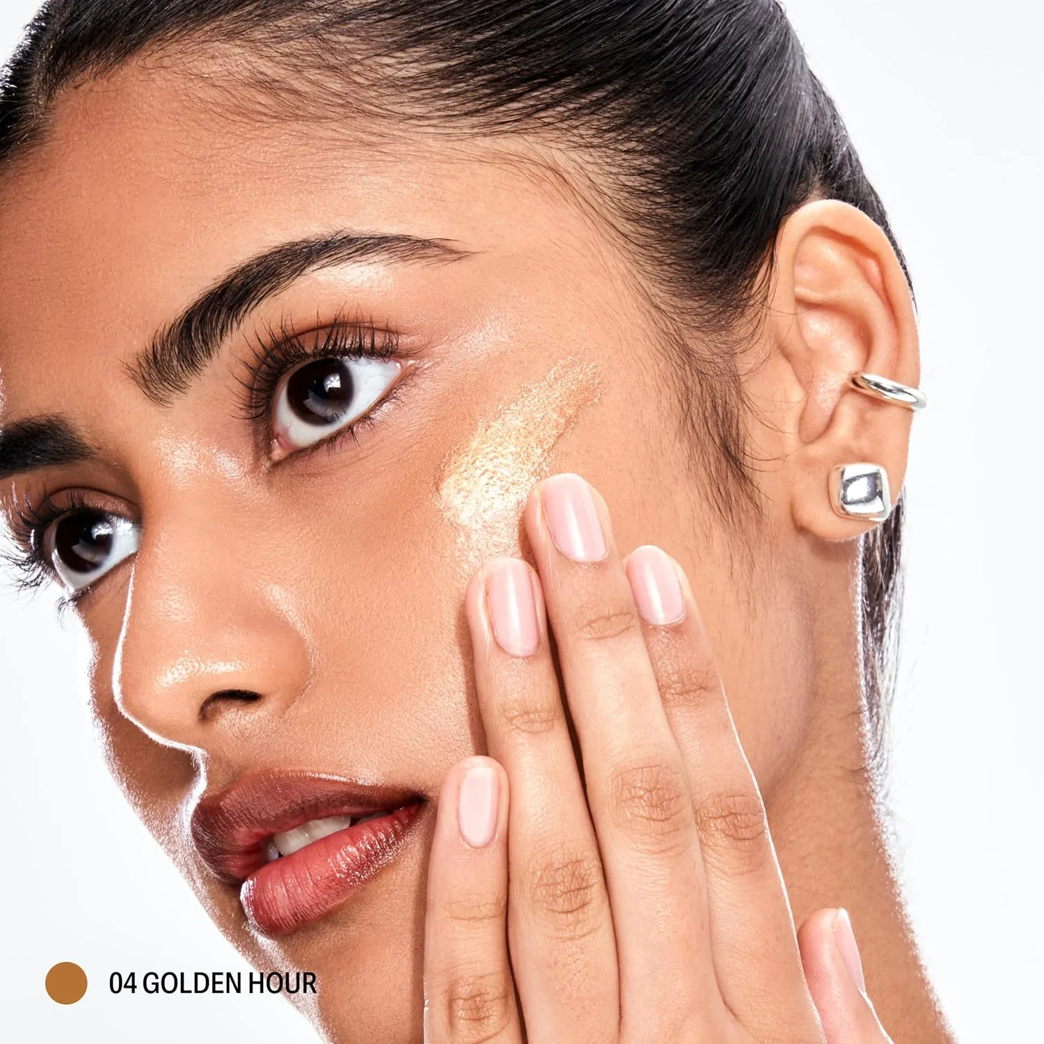 Sacheu Liquid Glow STAY-N Highlighter, Illuminator & Bronzer, Golden Hour