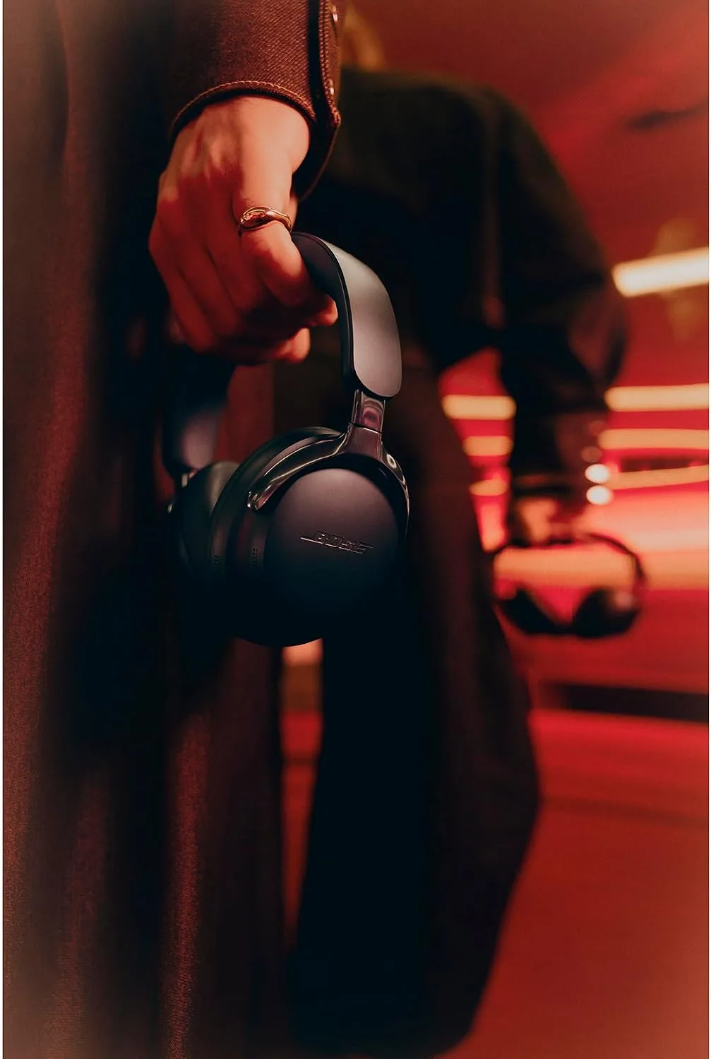 Bose QuietComfort Ultra Headphones 2nd Gen Over-Ear Wireless Bundle