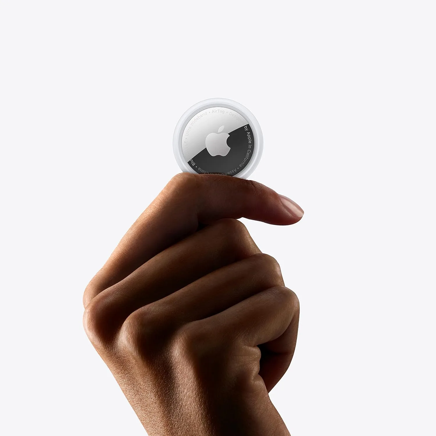 Apple AirTag (1st Generation) - 4 Pack. Keep Track of and find Your Keys, Wallet, Luggage, Backpack, and More. Simple one-tap Set up with iPhone or iPad, Bluetooth