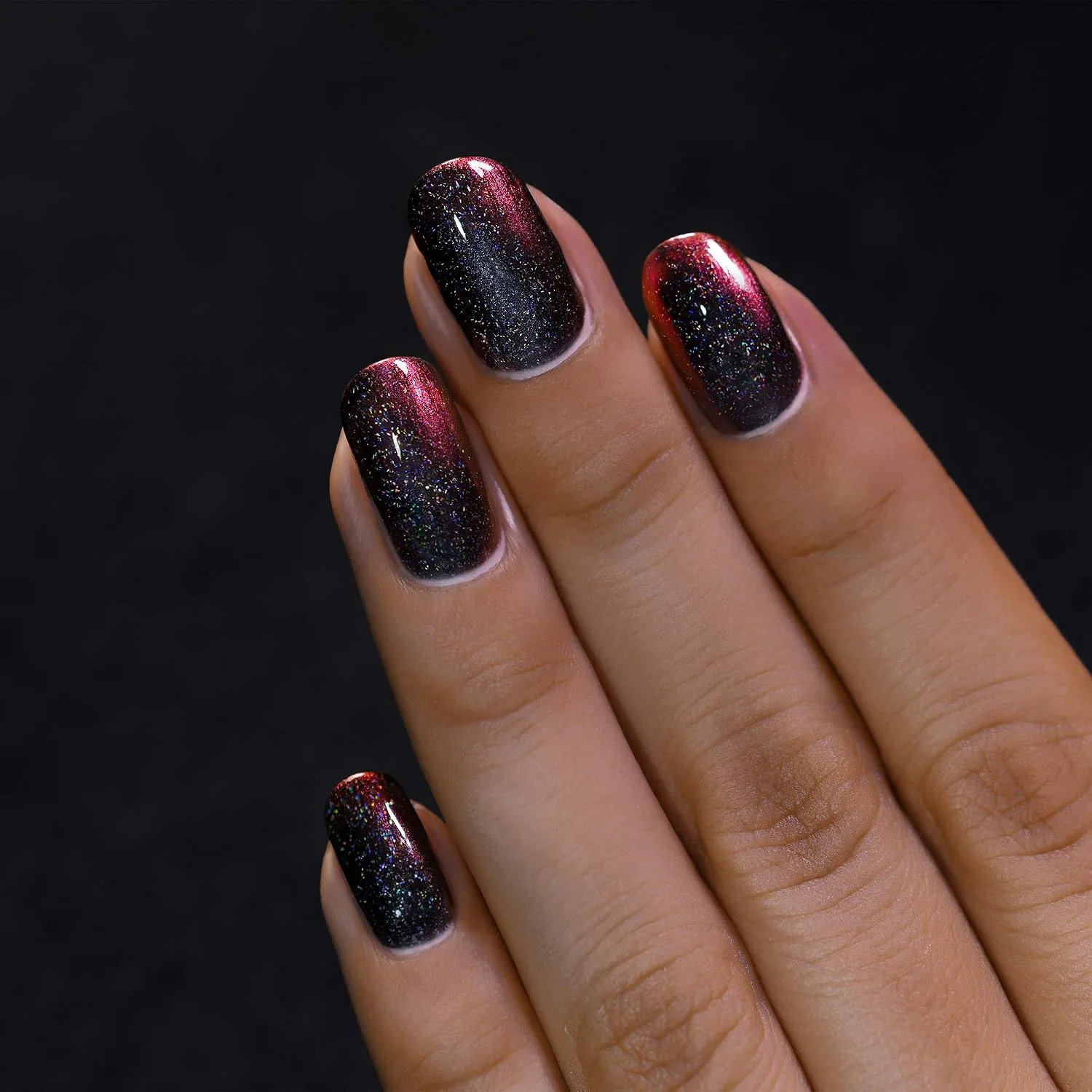 ILNP Eclipse (H) - Black to Red Holographic Ultra Chrome Nail Polish