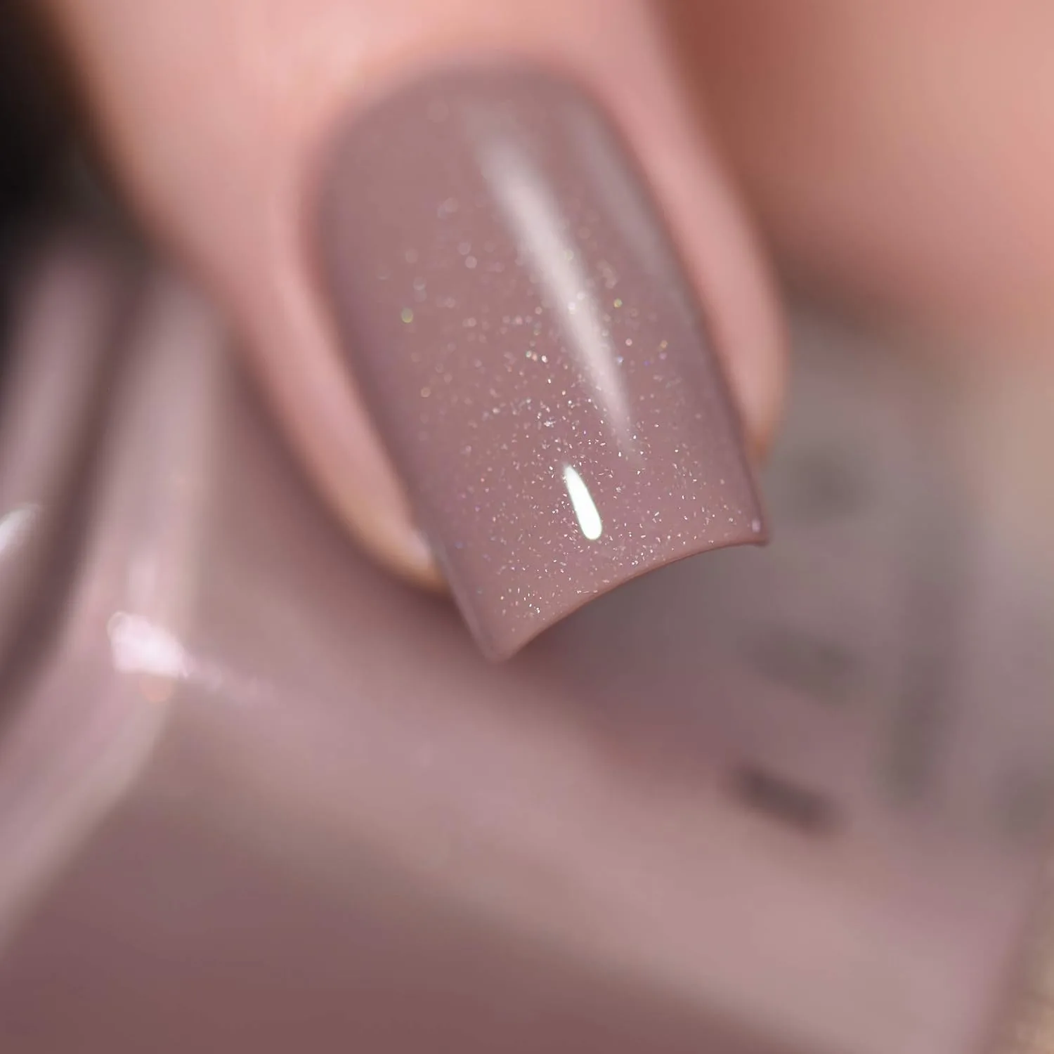 ILNP Coffee Run - Creamy Mocha Neutral Nude Nail Polish, Subtle Holographic, Chip Resistant, 7-Free, Non-Toxic, Vegan, Cruelty Free, 12ml