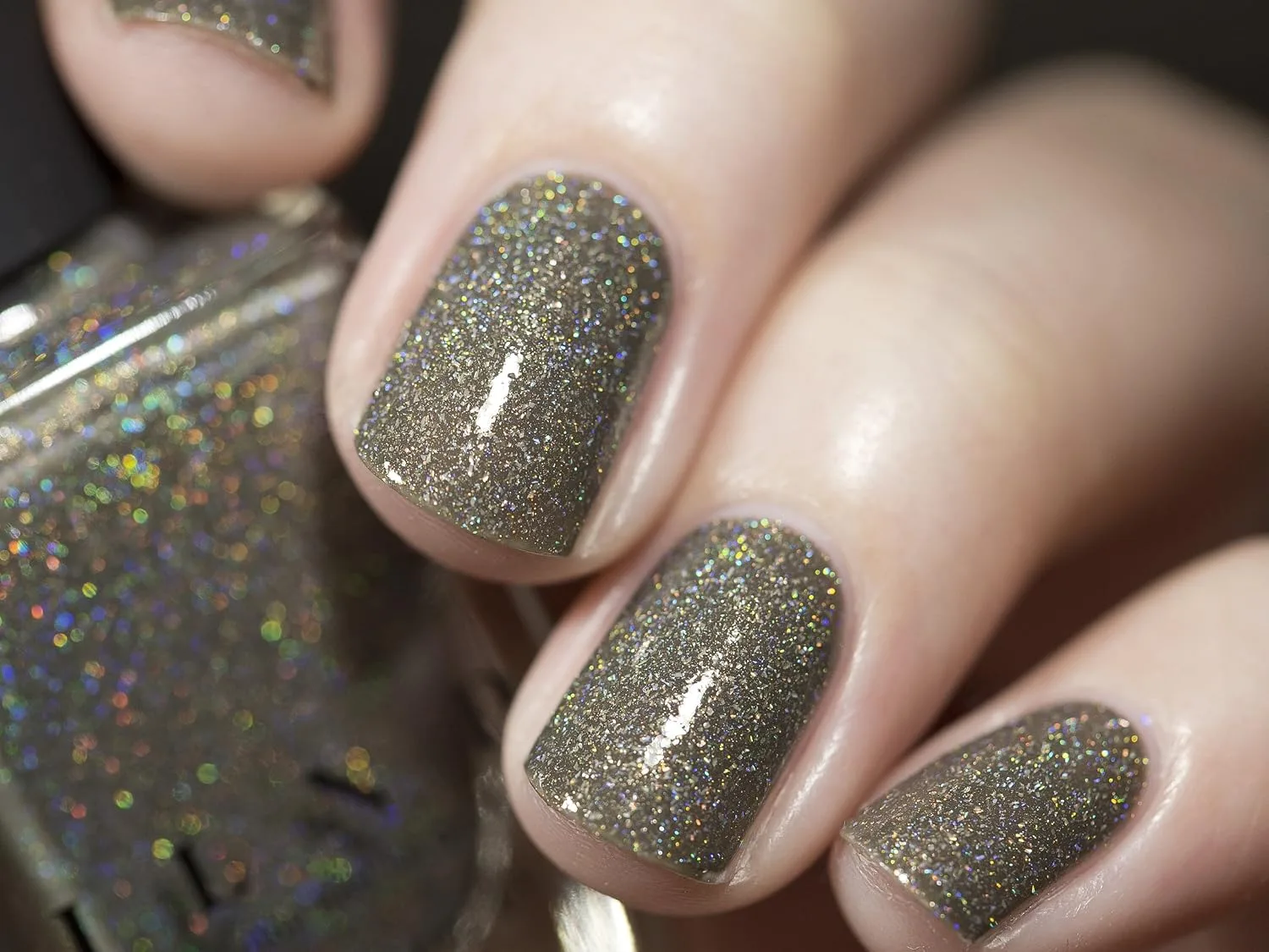 ILNP Alexander – Khaki Olive Green Holographic Nail Polish, Neutral Earth Tone, Chip Resistant Manicure, Non-Toxic Nail Lacquer, Vegan, Cruelty Free, 12ml