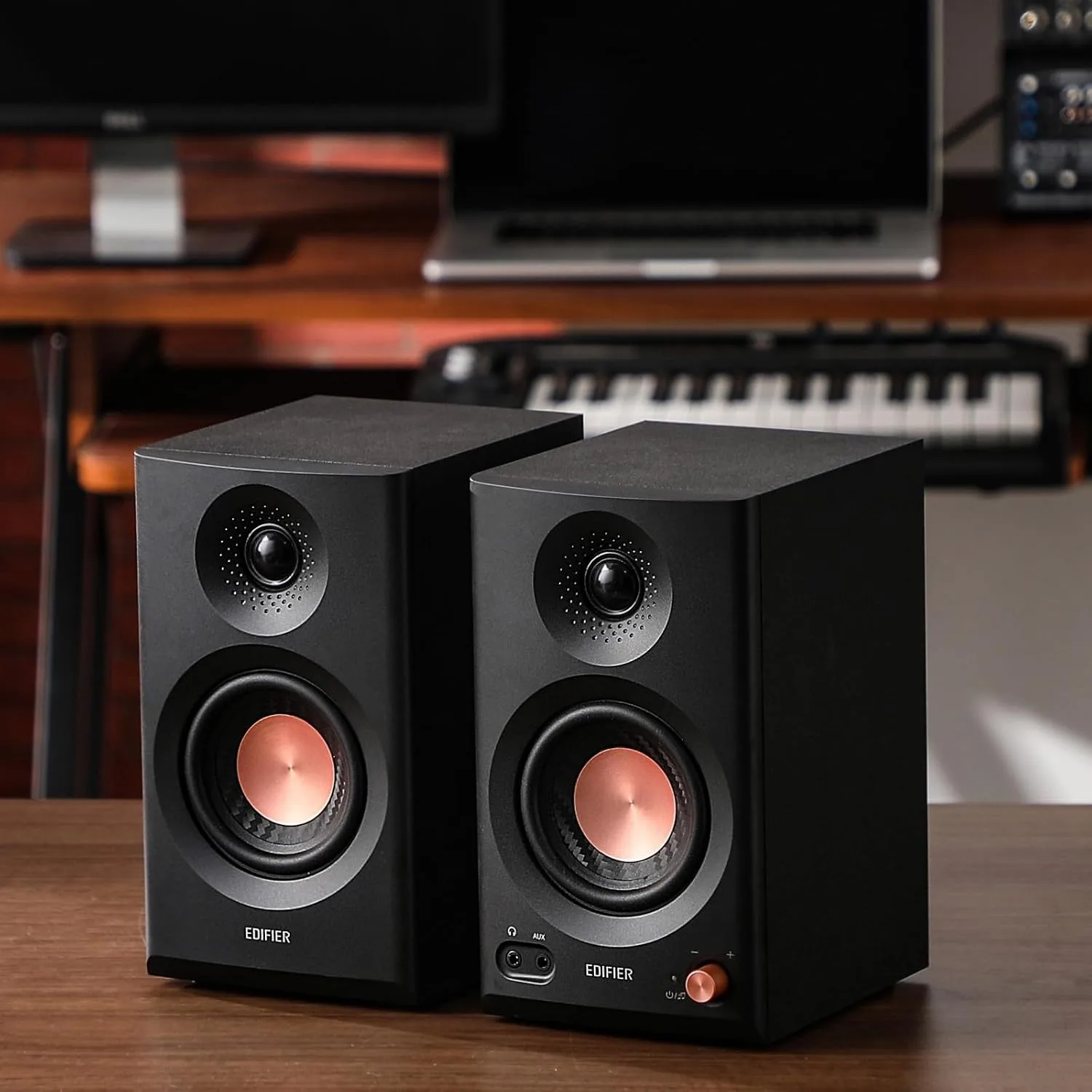 Edifier MR3 Powered Studio Monitor, Speaker Hi-Res Active Bluetooth Speaker