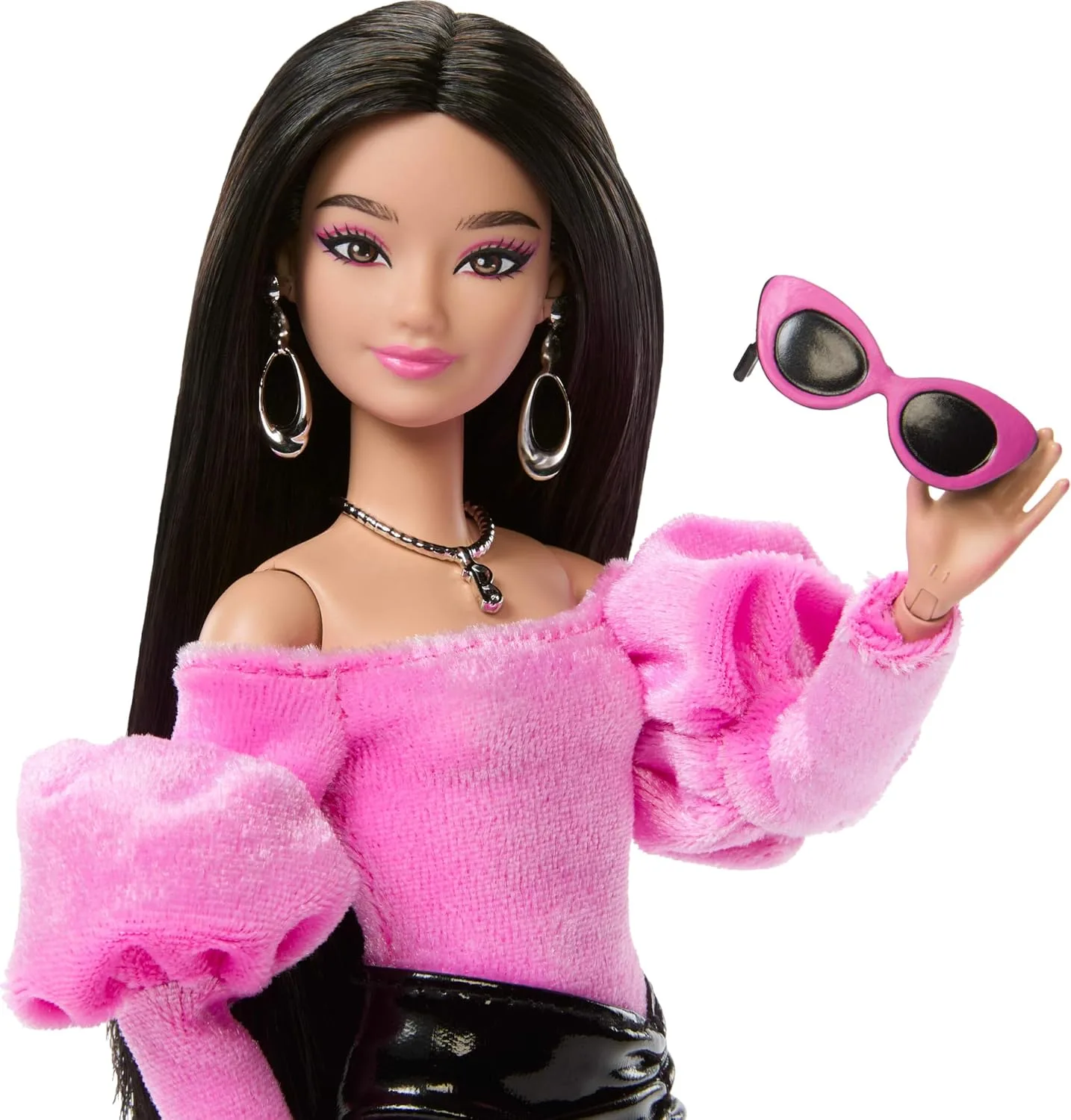 Barbie Deluxe Style Doll and Accessories #13
