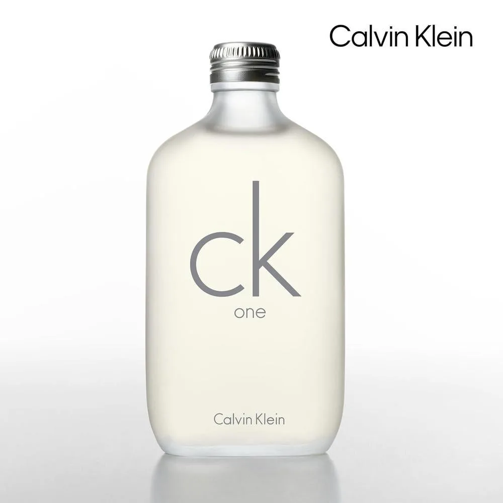 Calvin Klein CK One Eau de Toilette, fragancia cítrica unisex con té verde, bergamota, cardamomo, violeta y ámbar
