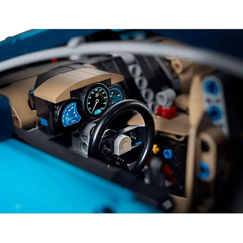 LEGO Technic Bugatti Chiron, kit de construcción para adultos con detalles auténticos del auto de carrera, 3599 piezas