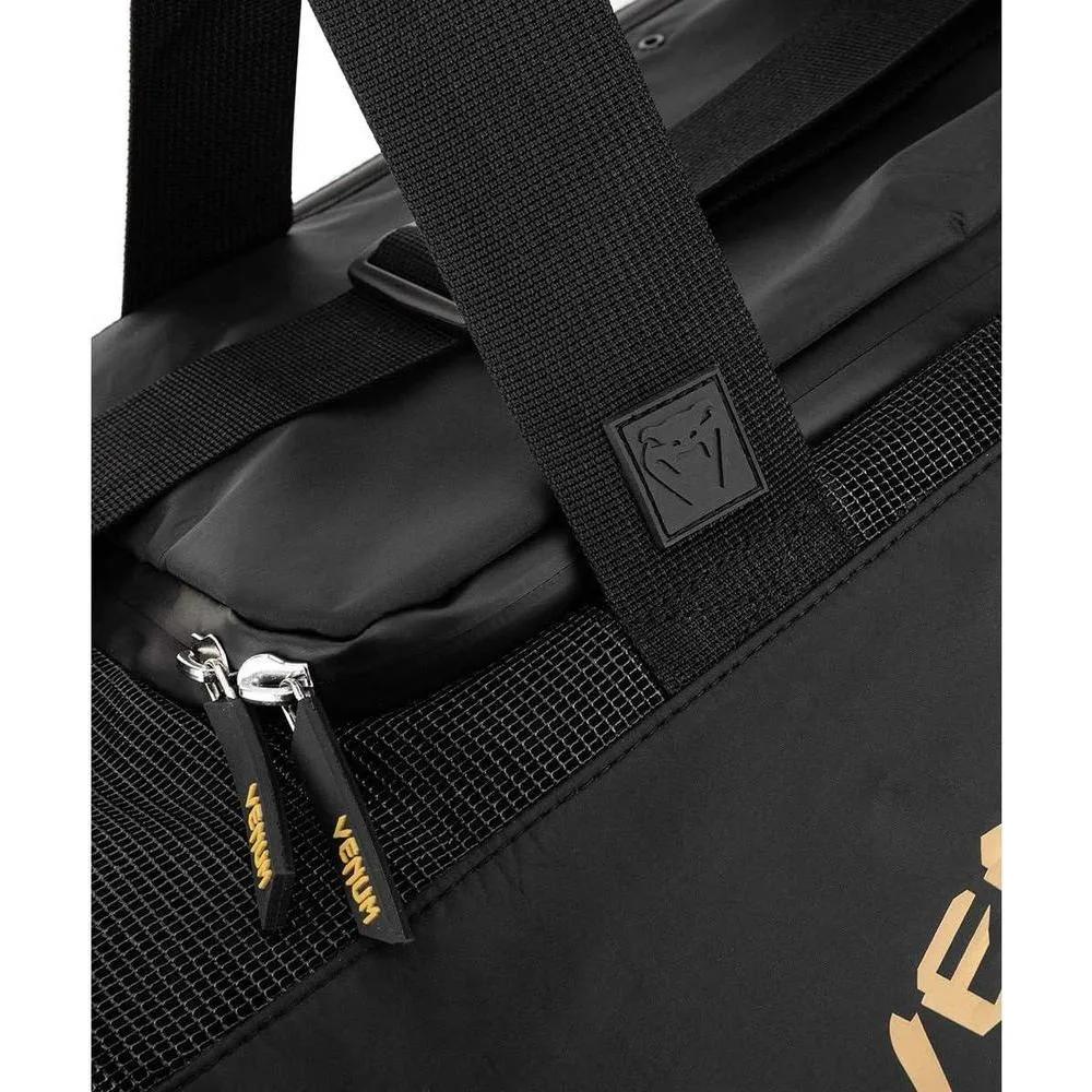 Venum Bolsas deportivas Trainer Lite Evo en color negro, ideales para artes marciales