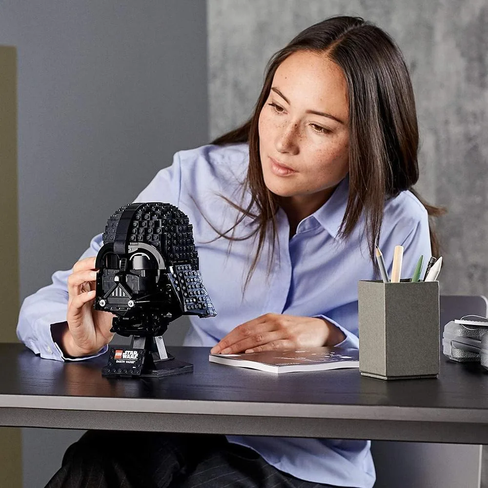 LEGO Star Wars Juego de Construcción de Casco de Darth Vader, Modelo para Adultos, Decoración Coleccionable