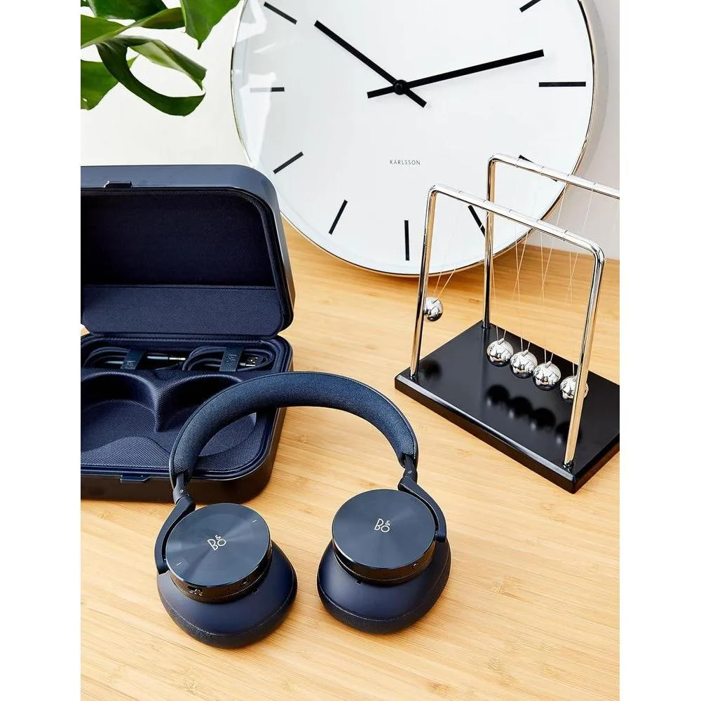 Bang & Olufsen Beoplay H95 Premium - Audífonos Inalámbricos ANC, Diseño Lujoso, Color Azul Marino, Con Funda Protectora