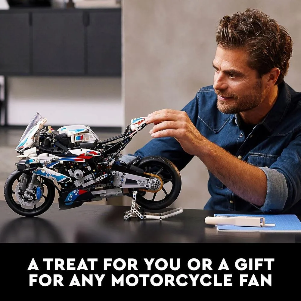 LEGO Technic BMW M 1000 RR Kit de modelo para adultos, con características auténticas y detalles de exhibición