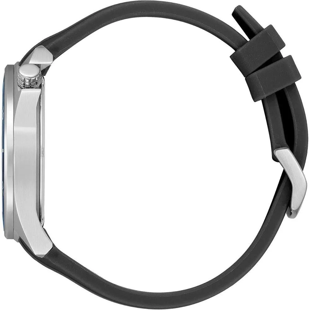 Citizen Reloj deportivo casual Eco Drive para hombre, resistente al agua y manecillas luminosas, Correa de poliuretano negro