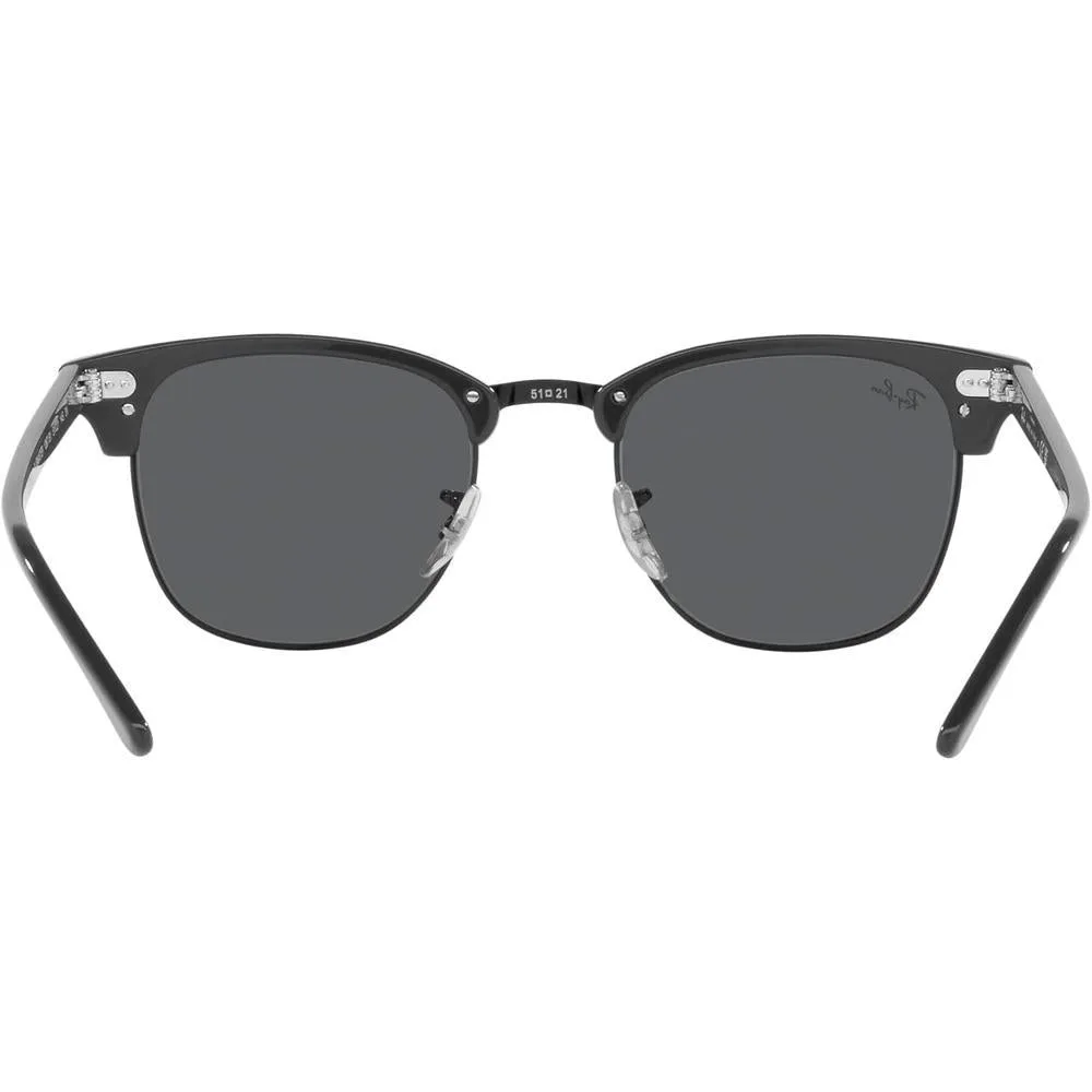 Ray-Ban RB3016 Clubmaster: lentes de sol cuadrados con protección UV y diseño atemporal para mujeres modernas