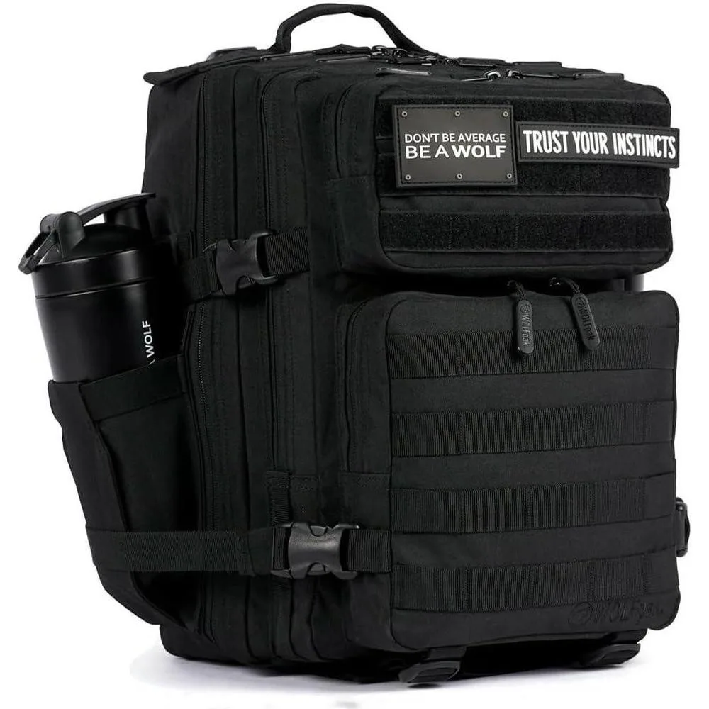 WOLFpak Mochila Negro Alpha de 25L resistente al agua, ideal para viaje o uso diario, con compartimento seguro y personalizable