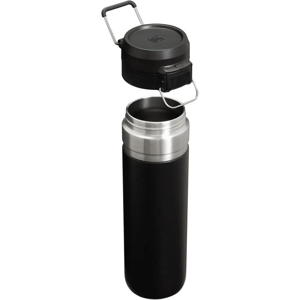 Stanley Quick Flip GO Botella de agua, tapa de botón, a prueba de fugas y plegable para viajes y deportes, acero inoxidable sin BPA, negro