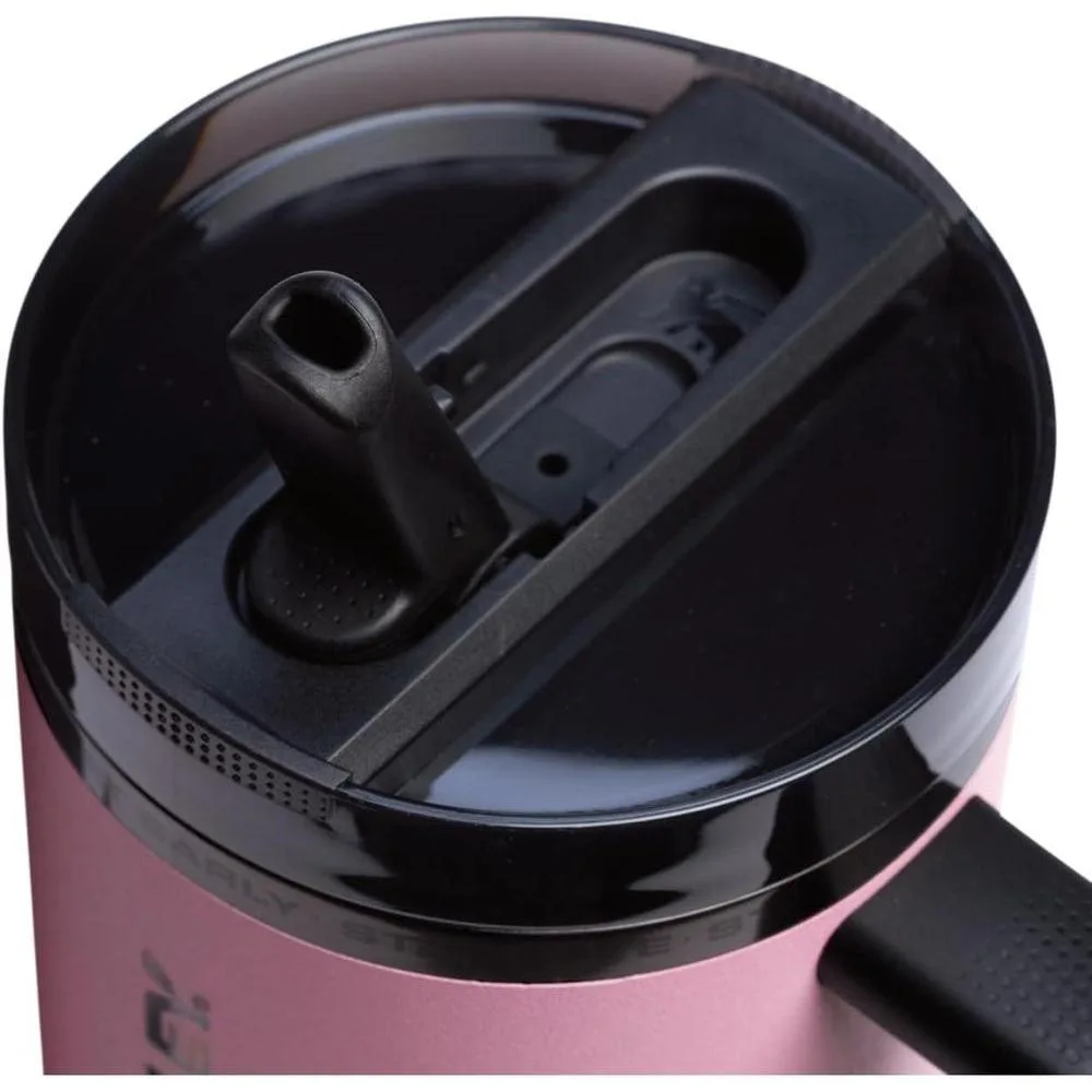 Stanley x Messi Quencher ProTour - Vaso aislado al vacío, diseño deportivo con popote abatible, acero inoxidable y libre de BPA