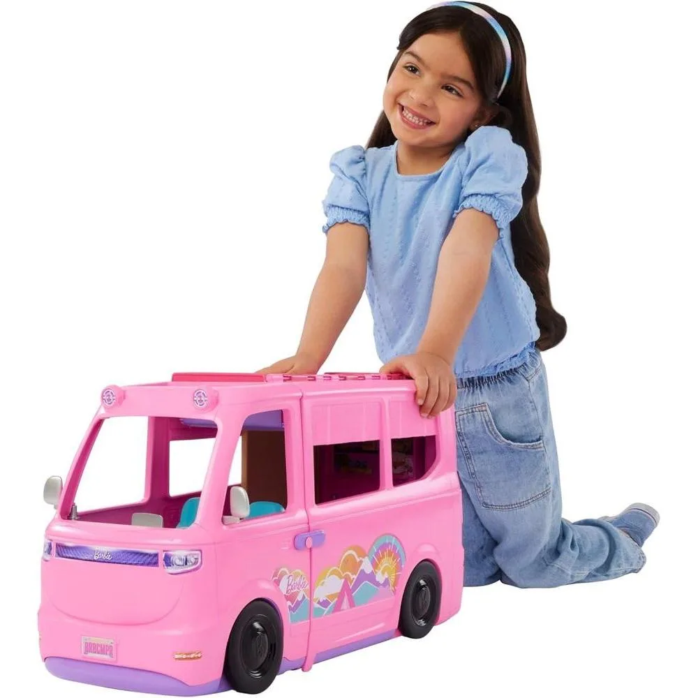 Barbie Dream Camper con carpa en el techo, silla columpio, estanque, parrilla con cambio de color y más de 60 accesorios
