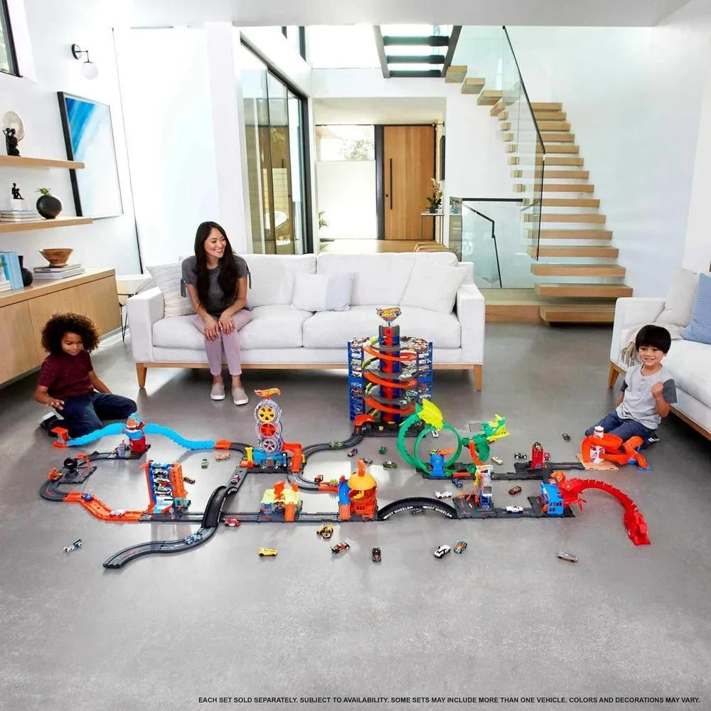 Set de Juego Hot Wheels, Track Builder Unlimited, bidón de acrobacias y vehículo a escala con 14 piezas