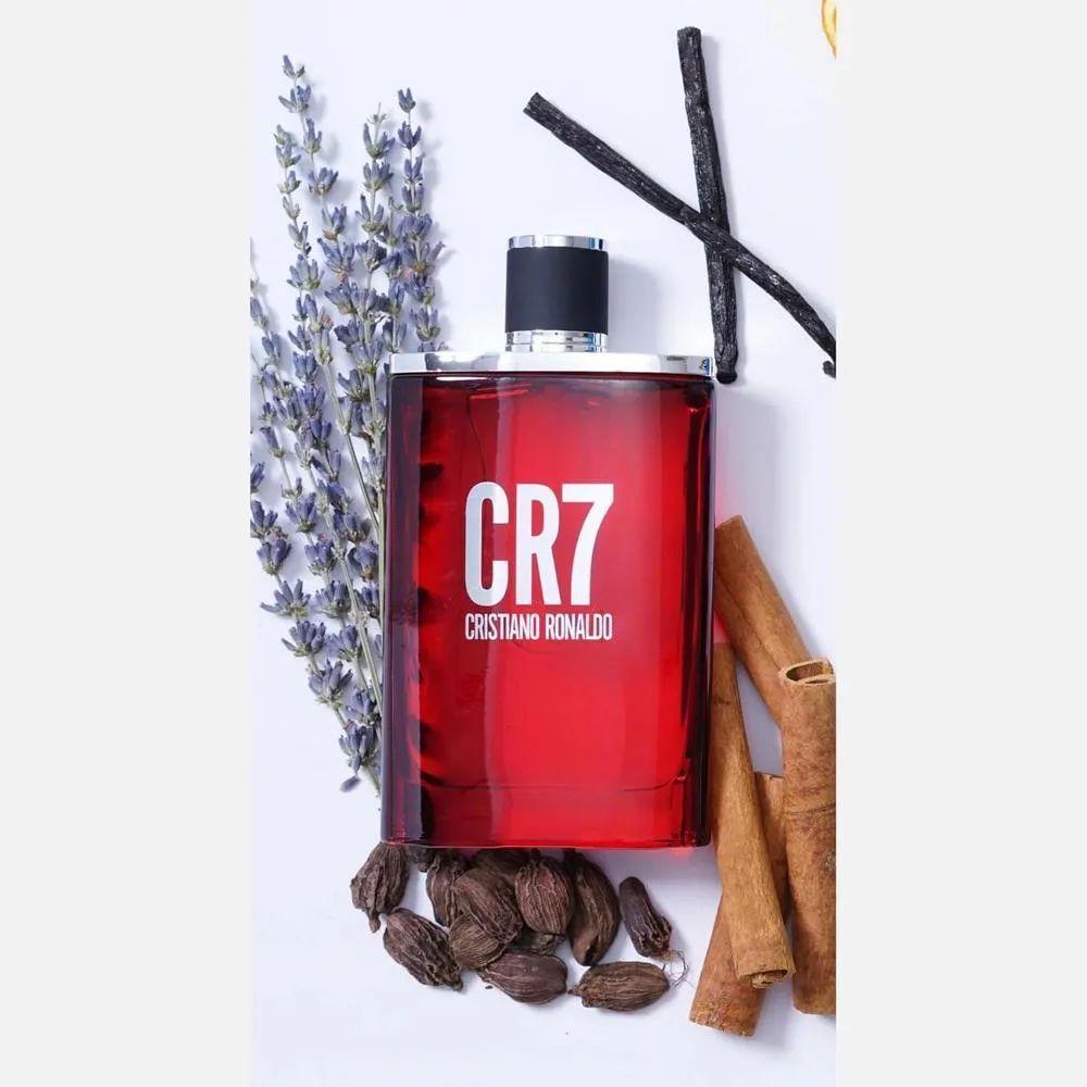 CR7 Cristiano Ronaldo Eau De Toilette con aroma amaderado y almizclado, incluye lavanda, cardamomo, tabaco y cedro, parte de la colección original