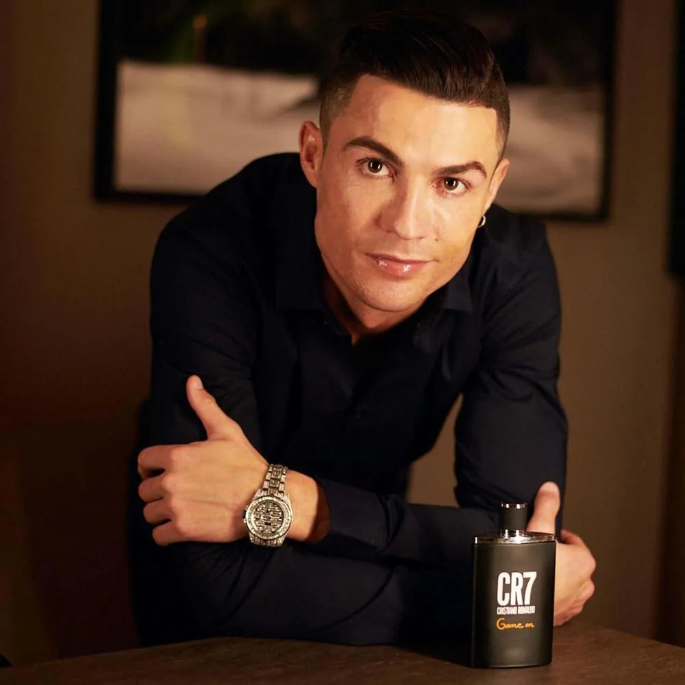 Cristiano Ronaldo CR7 Game On Fragancia Aromática para Hombres con Aroma Amaderado Seductor y Esencia Tropical Densa Oscura