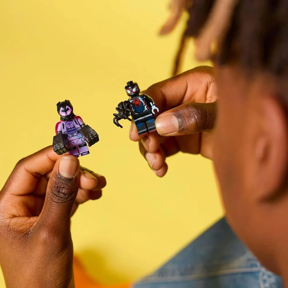 LEGO Minifiguras Spider-Man: Across the Spider-Verse, colección de 1 de 12 juguetes con accesorios para niños +5, caja misteriosa
