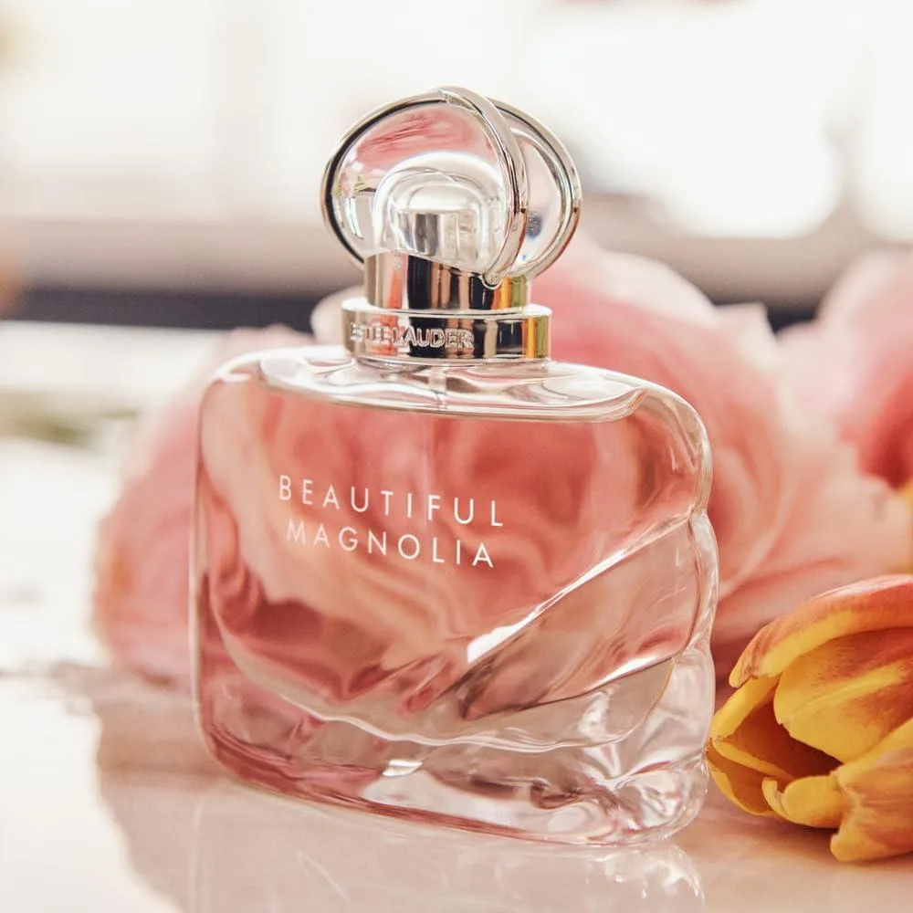Estée Lauder Beautiful Magnolia Eau de Parfum, fragancia floral con magnolia, gardenia, maderas cálidas y almizcle para mujer